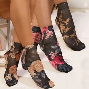 Floral Patterned Women's Hosiery Socks - 3 Pairs
